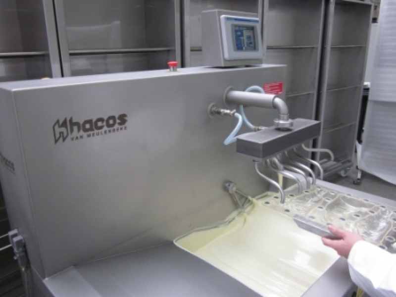 Automatyczna maszyna do ciągłego odpuszczania z pompą