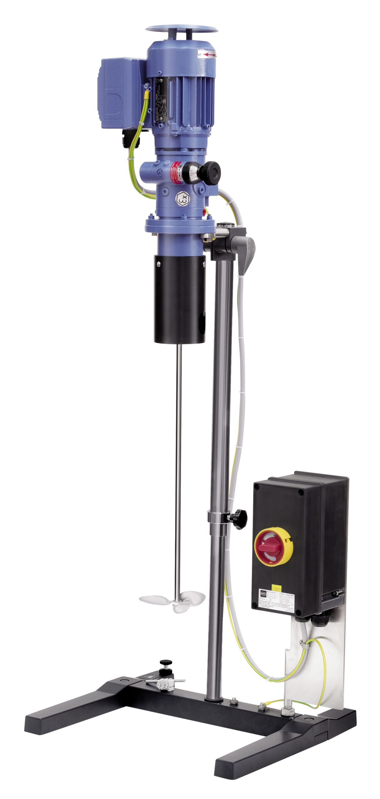 Agitator for low viscosity media