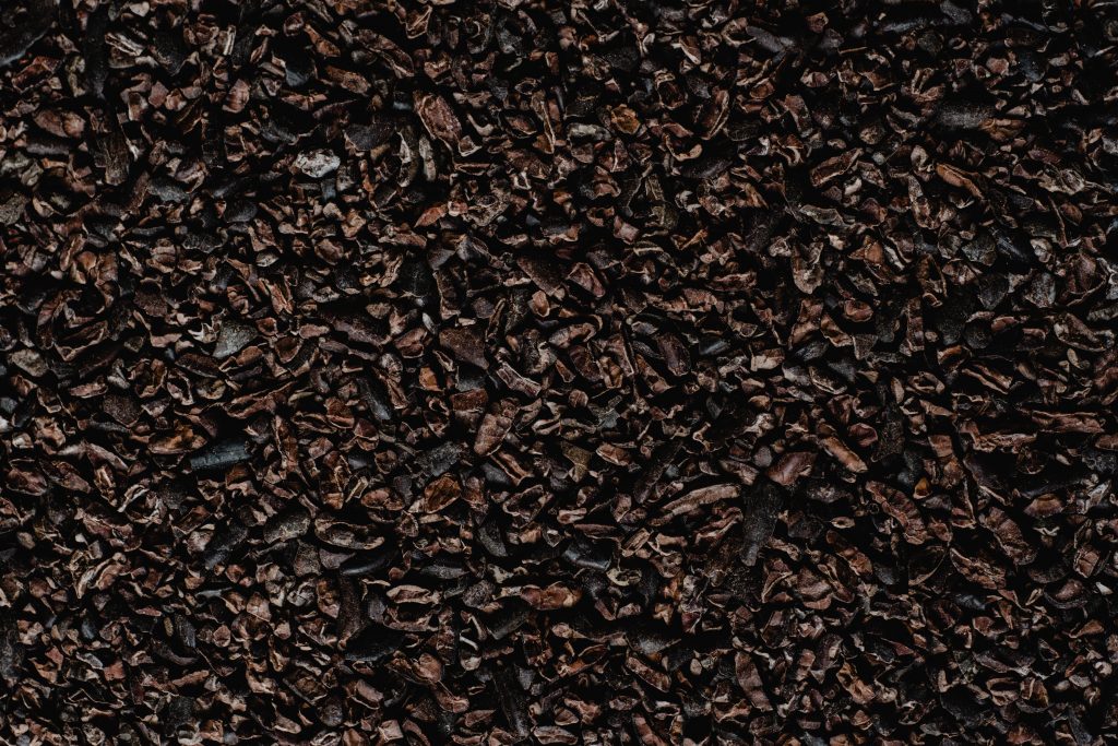 Cocoa nibs making equipment
