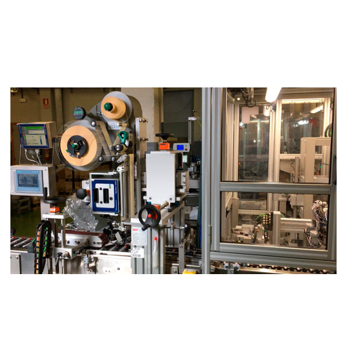 Samolepicí etiketovací systém pro nestabilní válcové nádoby