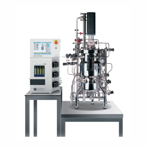 Stolní bioreaktor pro mikrobiální a buněčné kultury