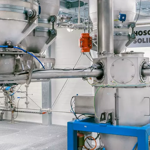 Mechanikus szállítórendszerek ömlesztett szilárd anyagokhoz