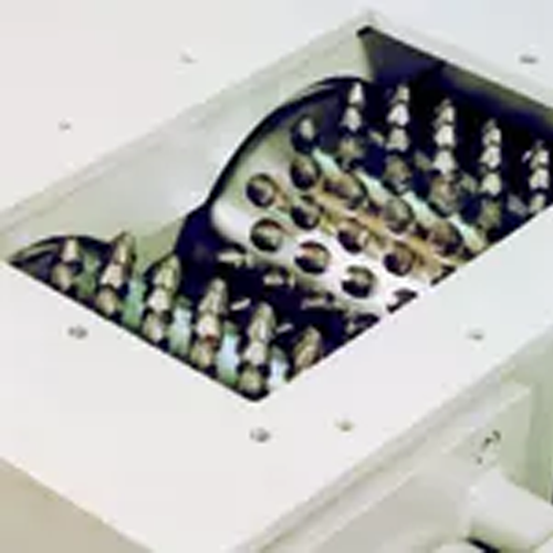 Előzúzó a nagy szemcseméretű ömlesztett anyagok csökkentésére