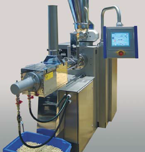 Laboratorní extrudér