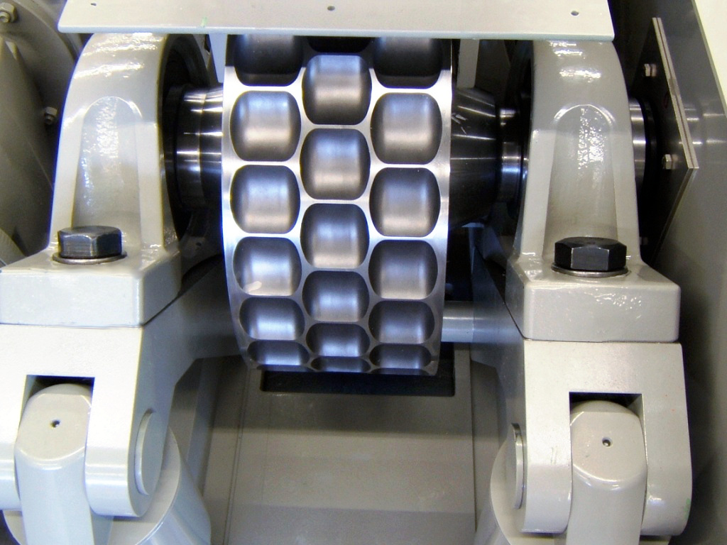 Hengeres malom faszénbriketthez