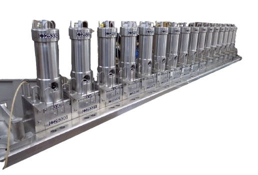 Monostage Centrifugal Extractor for Solvent Recovery and Purification