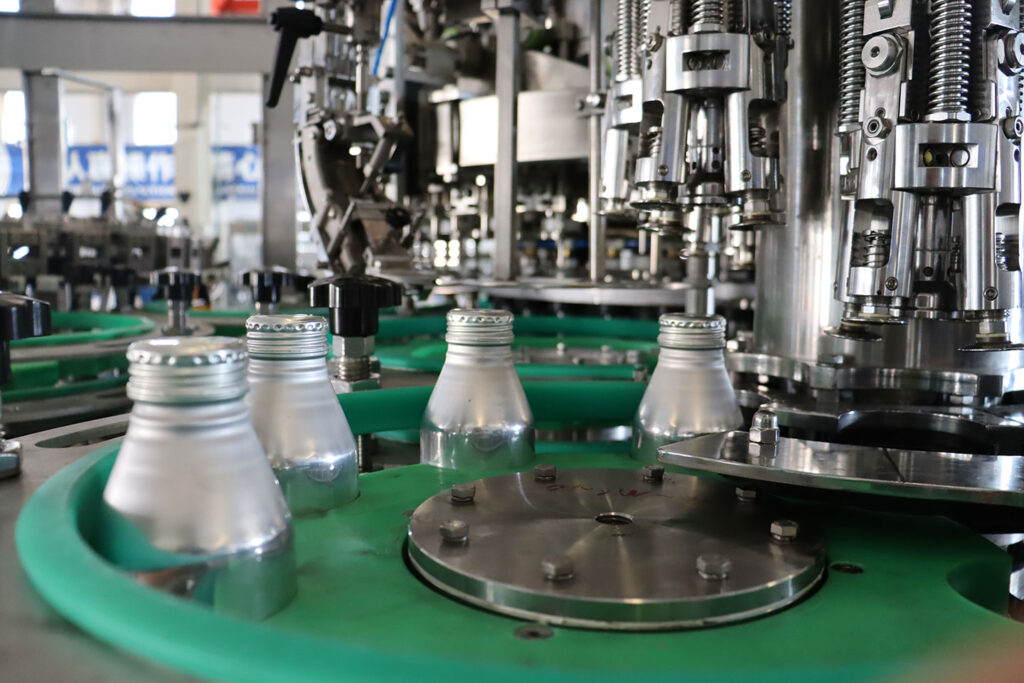 Can Seaming and Bottle Capping Machine