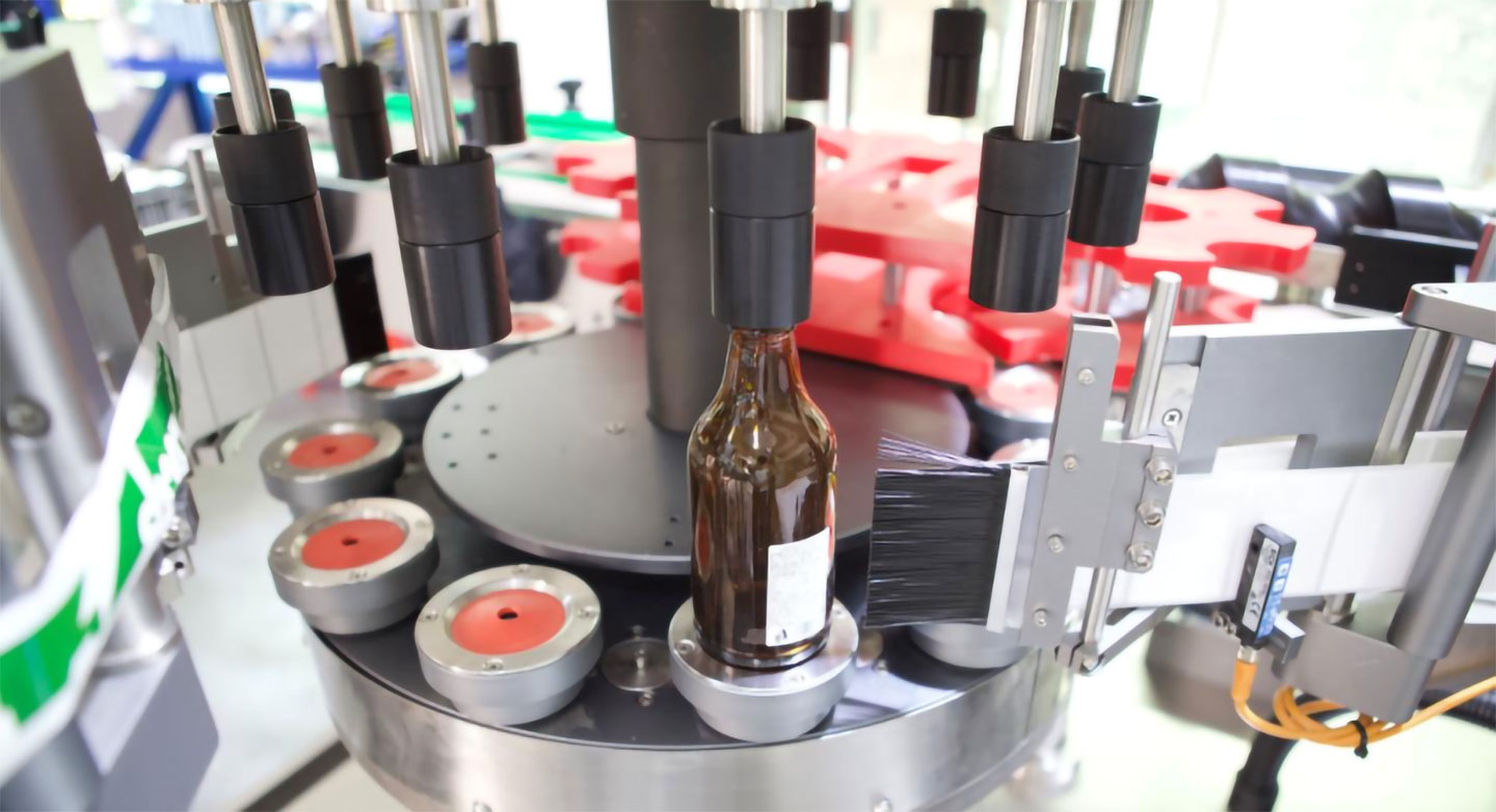 Bottle and Can Labelling and Coding Machine for Beverage Packaging Lines