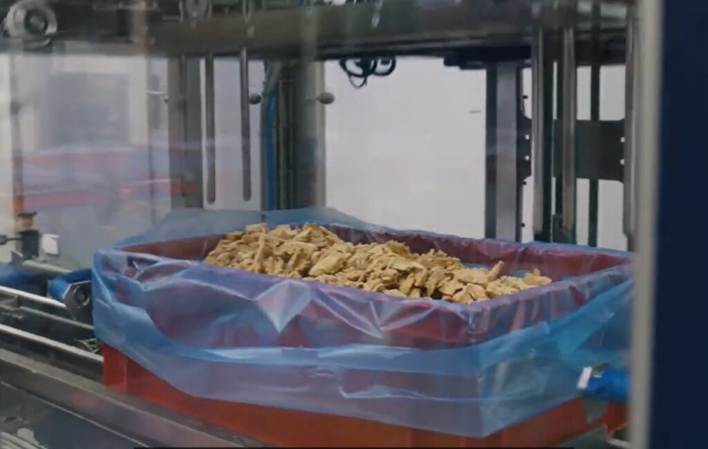 Avoiding contamination risk before the box is closed